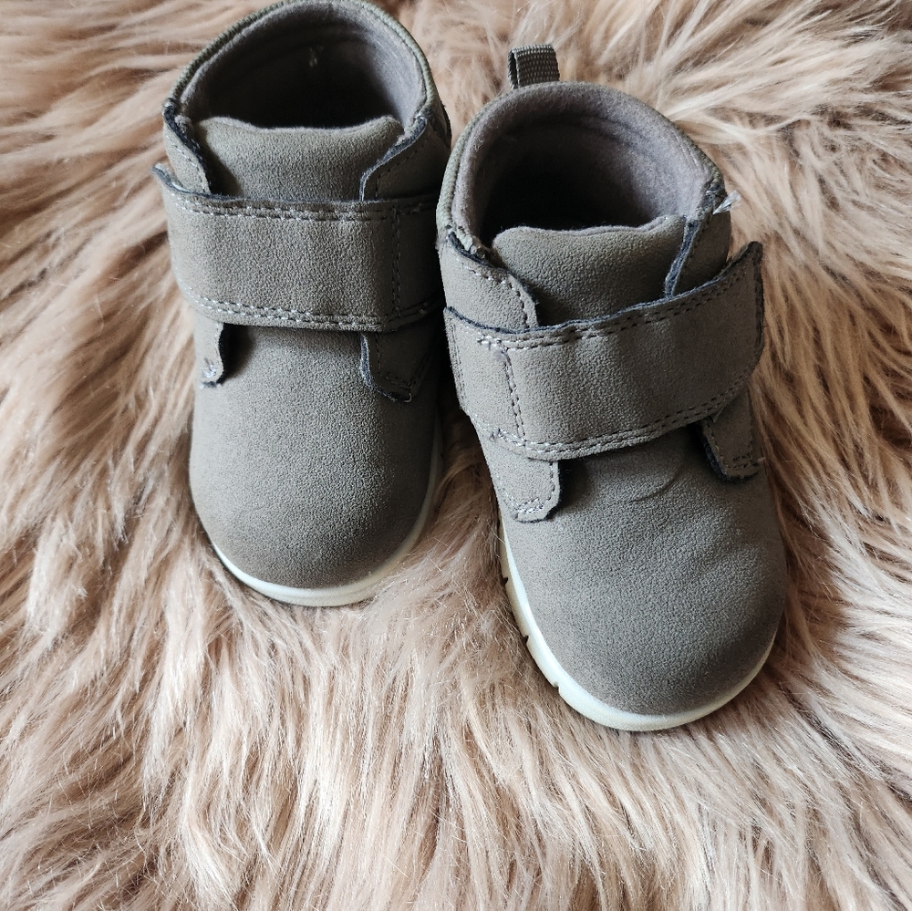 Toddler shoes